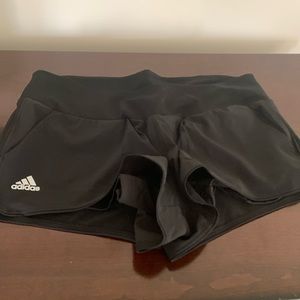 adidas shorts M